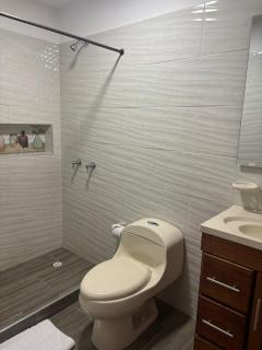 Apartamento Acogedor a 10 Min Plaza Mayor con Parqueadero - 5