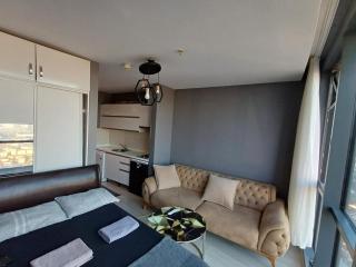 40th Floor Residence with Panoramic Views - 3