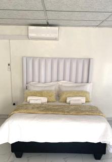 Maka Self Catering Apartment - 1