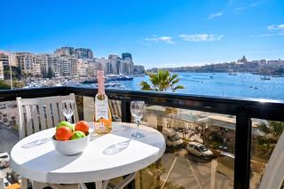 A Sunny Seaview In Central Sliema - Happy Rentals - 5