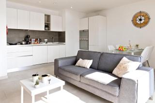 A Sunny Seaview In Central Sliema - Happy Rentals - 1