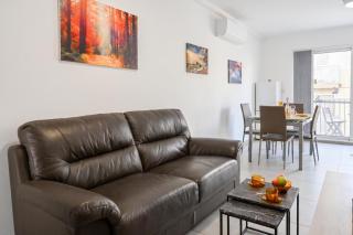 Camelia Seaview 1 Bd Apart In St Paul Bay - Happy Rentals - 1