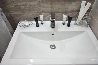 LUXURY PREMIUM Large Studio Apartment By Northern Avenue and Republic Sqaure - SUPERB Top Location! - 1