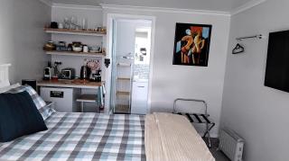BNB on Carvell - 2