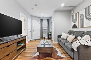 Columbus Park Upper Apt Minutes from Downtown KC - 6