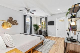 Columbus Park Upper Apt Minutes from Downtown KC - 3