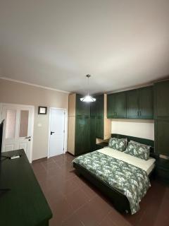 The SunSet Studio Pazari i Ri Parking Available - 0