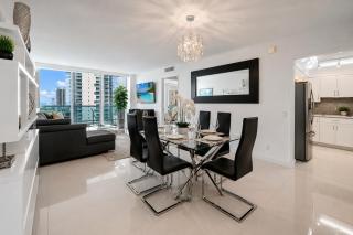 Oceanfront Condo - Private Beach -Heated Pool, Gym and Game Room - Hollywood Beach - Hollywood - 2