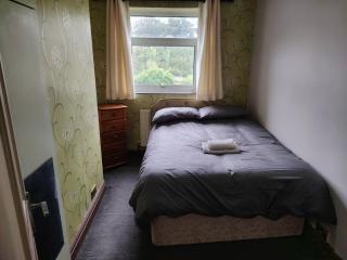 Cosy Cottage Retreat in Huddersfield - 9