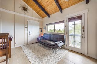 Cozy Kona Coast Apt w/ Lanai ~ 8 Miles to Beach! - 6