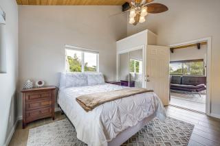 Cozy Kona Coast Apt w/ Lanai ~ 8 Miles to Beach! - 3