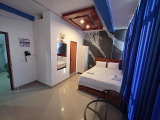 Hotel París - 0
