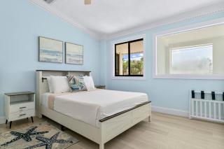 Harbor Bliss - 1