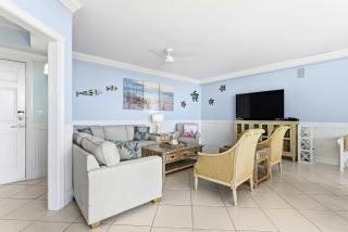 Silver Beach Towers 105E - 9