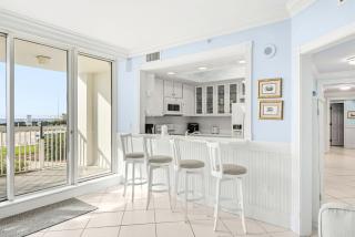 Silver Beach Towers 105E - 4