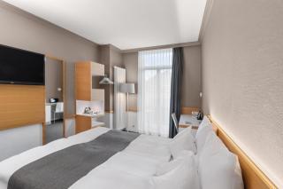 Best Western Plus Hotel Zürcherhof - 1