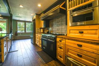 Hot Tub, Game Room & More! Lakefront Home in Afton - 1