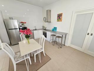 Blossom Cottage - Cosy Retreat - 6