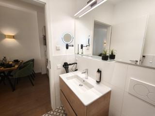 Homely Stay City Apartments - 3
