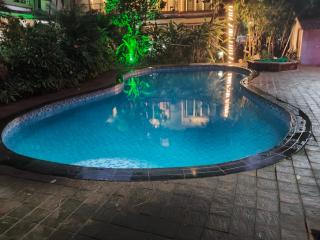 Cozy studio home with Pool Near Tito's & Bagabeach - 4