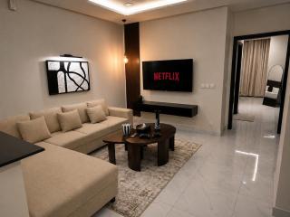 Elegant 1 BHK Self Check-in Zameen Opal - 0
