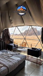 WADl RUM DESERT CAMP & Jeep Tours - 7