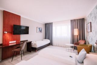 Best Western Hotel Ambassador - 4