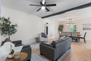 Pet-Friendly Pensacola Escape - Sleeps 10 - 7