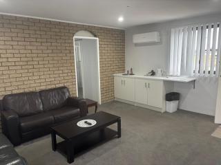 Parkes Federation Motel - 9