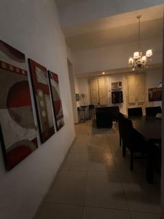 Casa céntrica ubicación inmejorable - 0