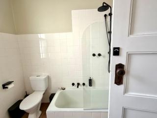 The Bank Guesthouse - Koala Room - 5