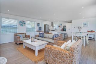 Within Reach - Coastal Escape - Cooks Beach - 7