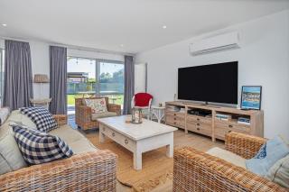 Within Reach - Coastal Escape - Cooks Beach - 5