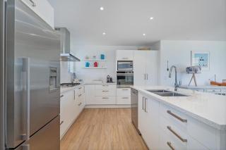Within Reach - Coastal Escape - Cooks Beach - 2