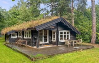 Lovely Home In Tisvildeleje With Wifi - 0