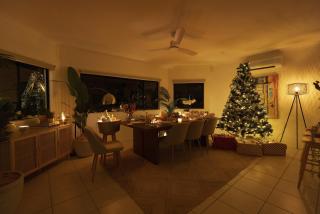 Spacious Family Fun with SUV Hire, Games, Full Kitchen - 3