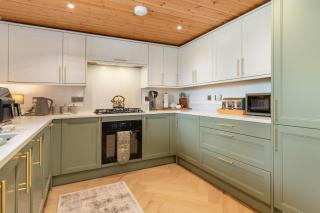 Lodge 5 Longbury - Luxury Lodge, Golf Course Views, Restaurant and Spa Facilites - 1