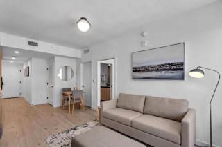Brand-New Downtown Apartment Near Restaurants Nightlife - 1