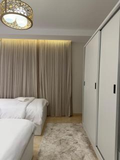 White Luxe 3BR - Guave stay - 5