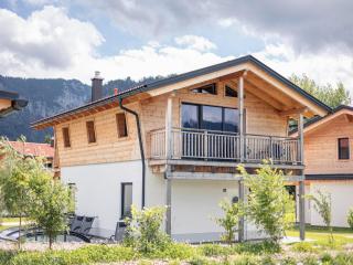 Chalet in Inzell with Pool & Alpine View - 8