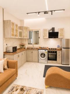 Spacious 3-Bedroom Apartment 2-Min Walk to Dream Beach - 6