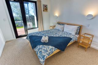 Port Geographe Beachfront Retreat - 5