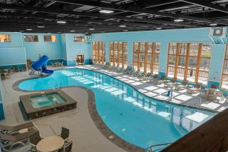 Hot Tub, Pool, Arcade Near Dolly's Stampede - 1