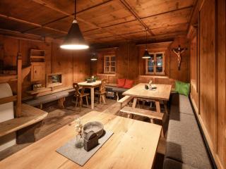 historic Chalet Raneburg - 3