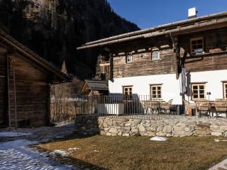 historic Chalet Raneburg - 0