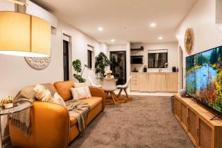 The Coolest Townhouse in Christchurch - 5
