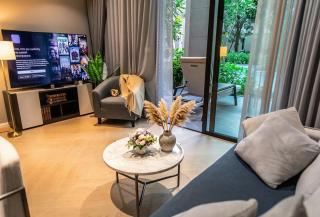 Title Legendary Pool Access 1-Bedroom Suite by TVC - 7