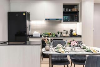 Title Legendary Pool Access 1-Bedroom Suite by TVC - 2