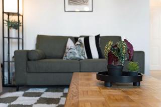 Norton 2BR Apartment Sleeps 4 by Stay With Us - 3