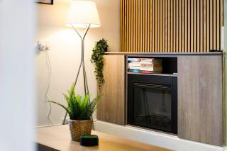 Cosy 2BR Apartment Sleeps 4 by Stay With Us - 2